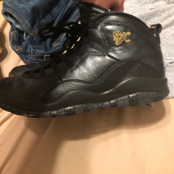 Jordan 10 - Picture 2 of 3